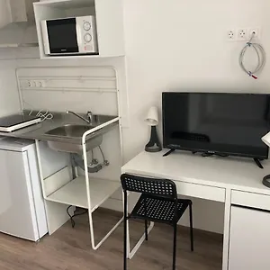  Aparthotel Omega