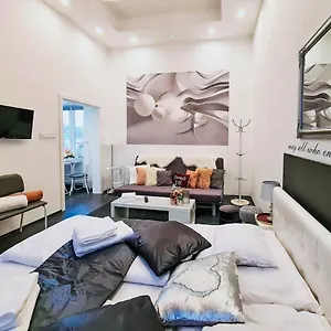 Modern Flat In Center Apartament