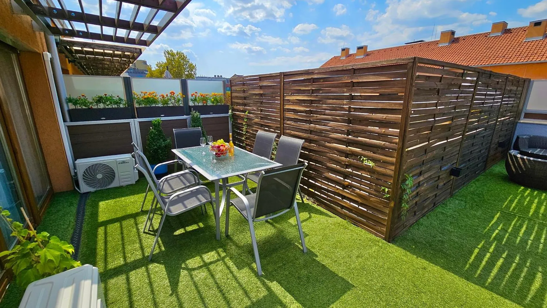 Jacuzzi Tuscany Terrace Apartment Free Parking Budapest Hungary