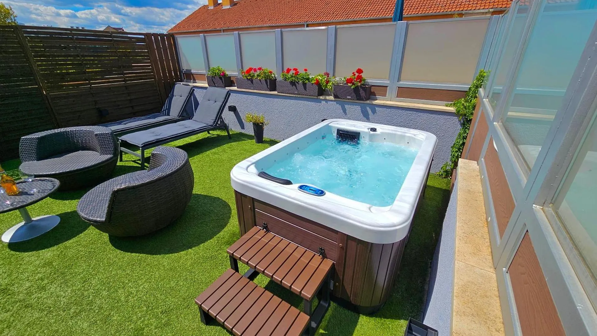 Jacuzzi Tuscany Terrace Apartment Free Parking Budapest Hungary
